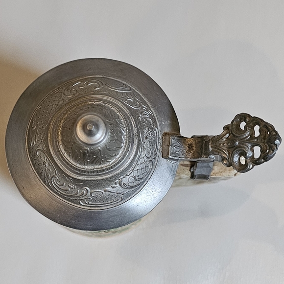 *Vintage German Stein "Trinke Stets Mill Mass und Zeit", 1/2 Liter Capacity - Picture 4 of 10